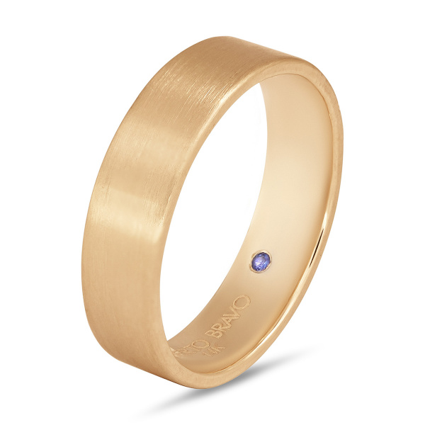 Золотое обручальное кольцо с сапфиром Amore Infinito 200-000-356