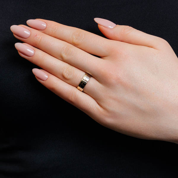 Золотое обручальное женское кольцо с бриллиантами и сапфиром Amore Infinito 442-050-331