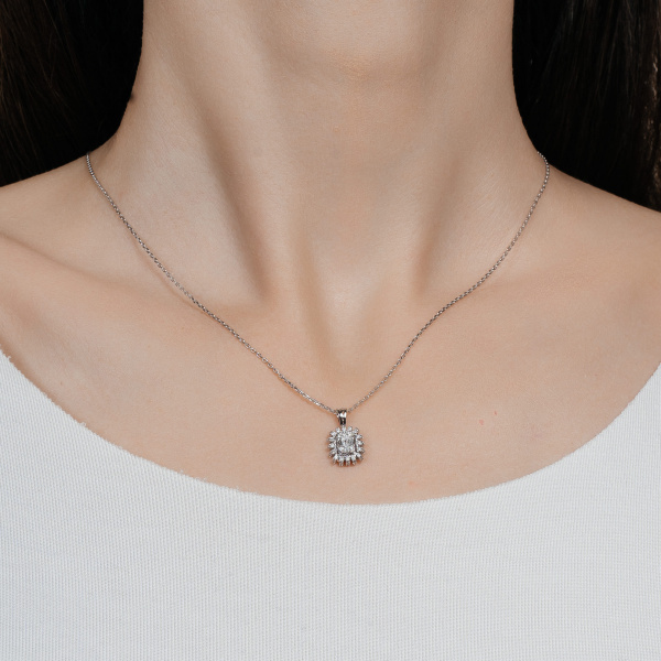 Золотая подвеска с бриллиантами Baguette PD1228