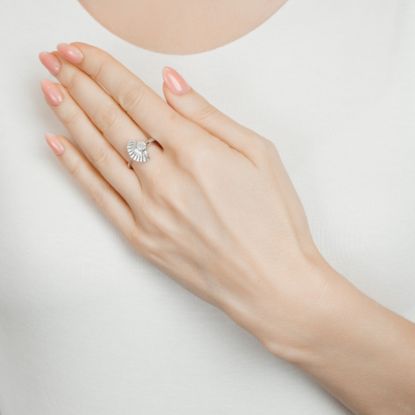 Золотое кольцо Baguette с бриллиантами R2676A2