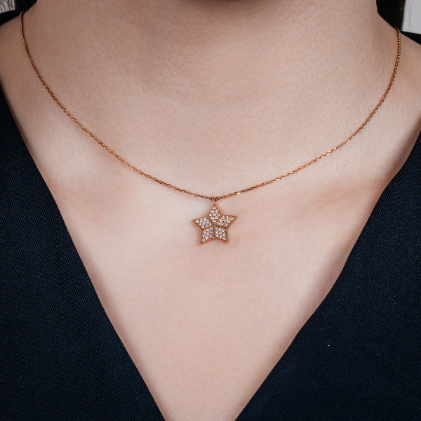 Золотое колье с бриллиантами Naviblue AN466-WD-R