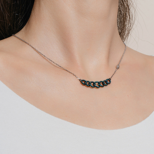 Золотое колье с голубыми бриллиантами Naviblue NVFP0006